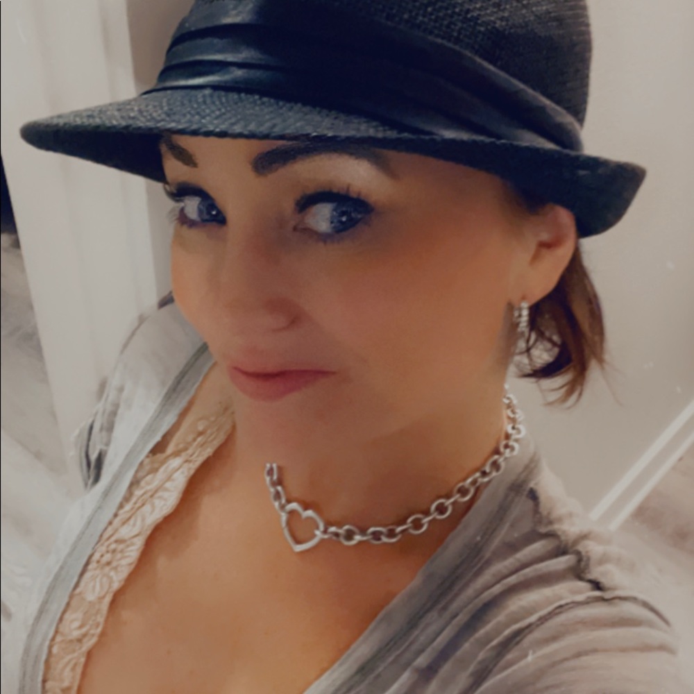 Meet your Posher, Paige